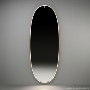 FLOSLaPlusBelle LED nástenné zrkadlo leštený bronz
