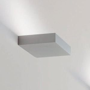 Nástenné LED svietidlo Regolo dĺžka 16,3 cm hliník