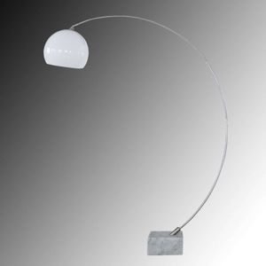 Vznešená oblúková lampa Mani s káblovým vypínačom